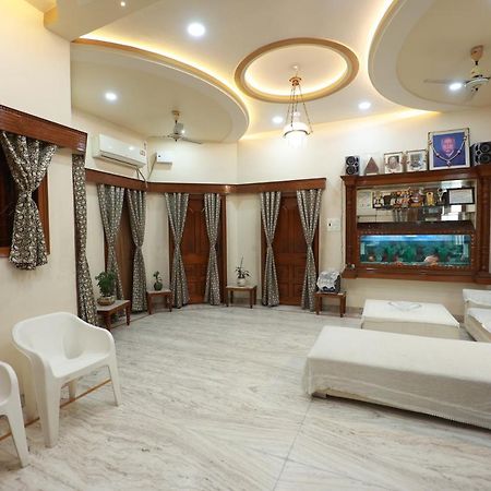 Kapoor Sahab Homestay : It'S A Home Away From Home. พาราณสี ภายนอก รูปภาพ