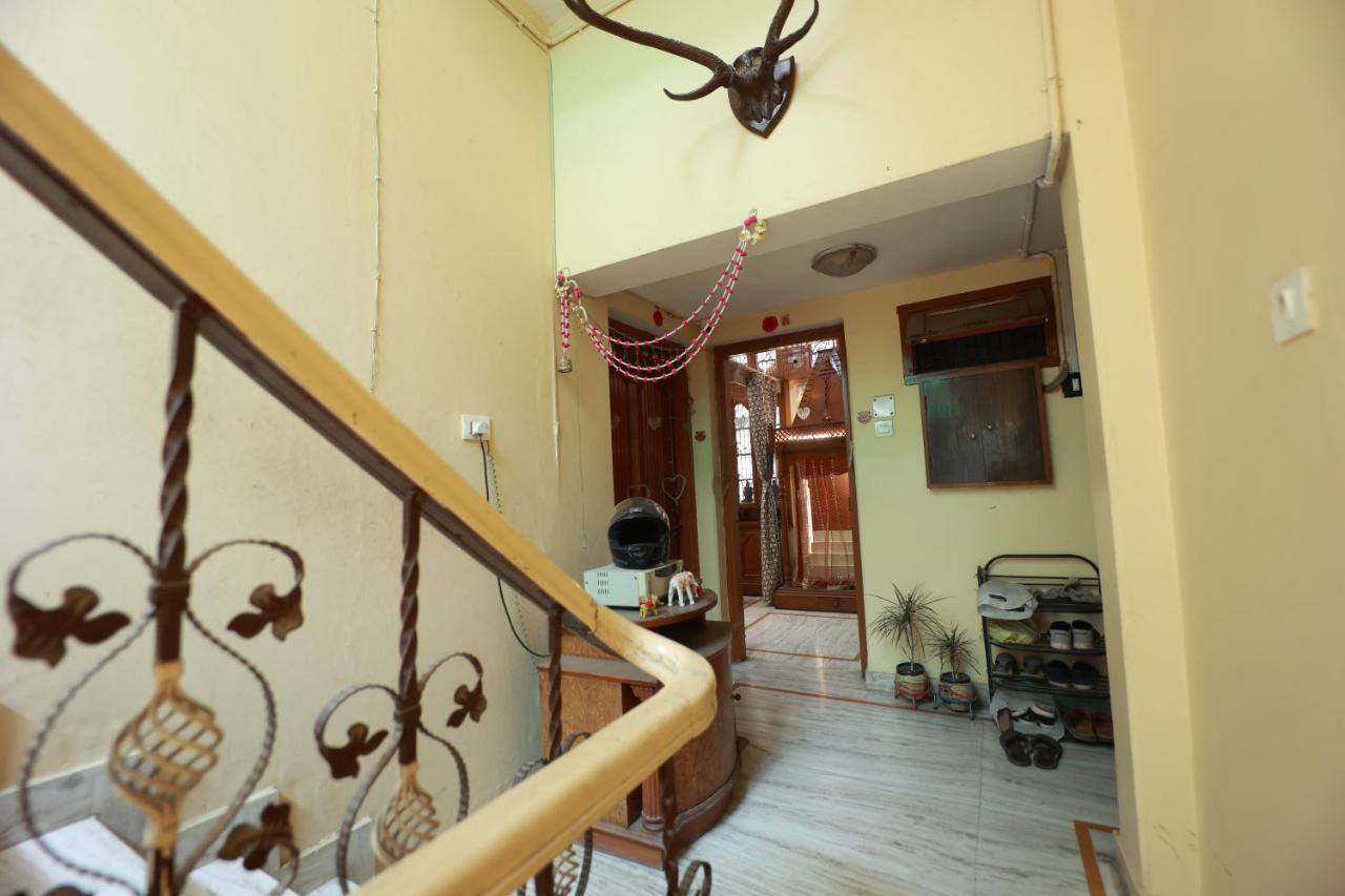 Kapoor Sahab Homestay : It'S A Home Away From Home. พาราณสี ภายนอก รูปภาพ