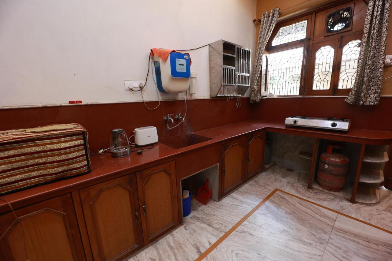 Kapoor Sahab Homestay : It'S A Home Away From Home. พาราณสี ภายนอก รูปภาพ