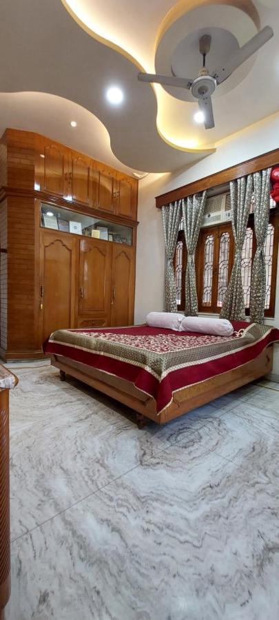 Kapoor Sahab Homestay : It'S A Home Away From Home. พาราณสี ภายนอก รูปภาพ